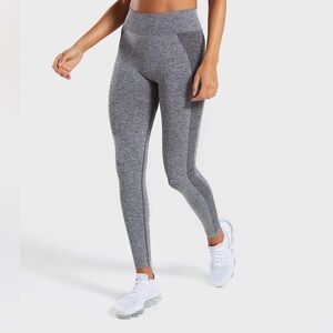 Gymshark Gray Leggings Sleek Form-Fitting Design (Flex leggings)